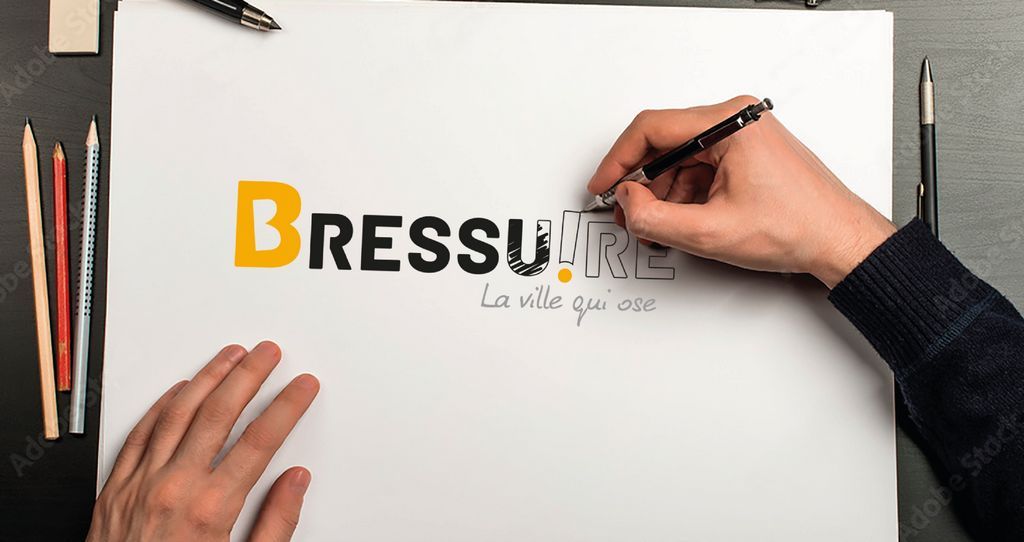 Logo Bressuire en cours d'écriture par une main