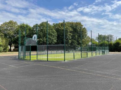 Vue d'ensemble du City Stade de Breuil-Chaussée