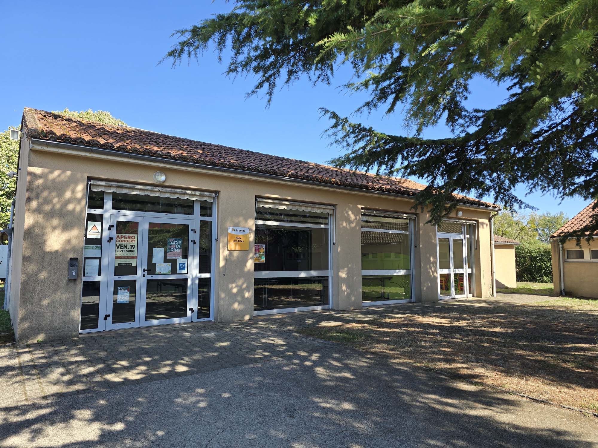 Saint-Sauveur - Salle des fêtes