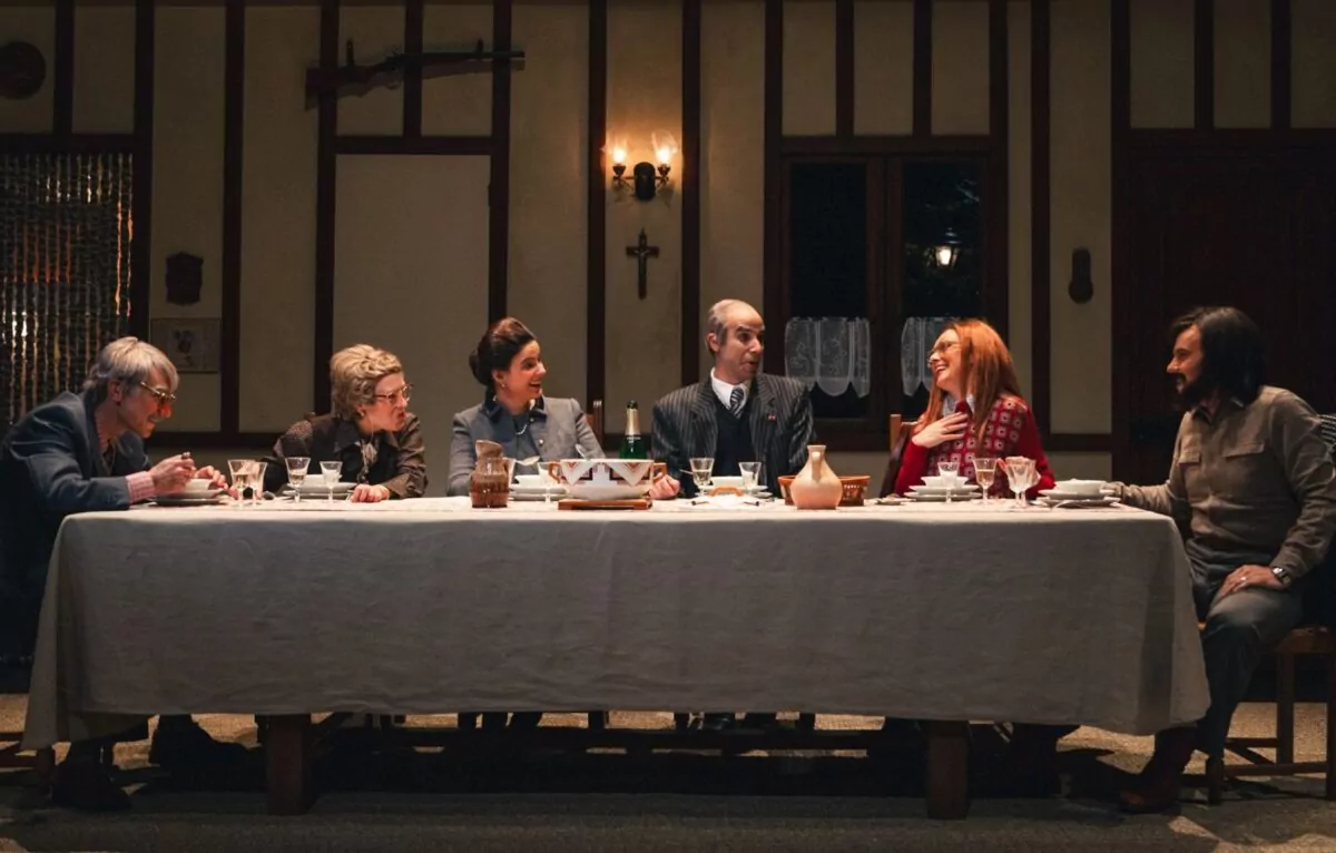 Affiche Le Dîner chez les Français de Valéry Giscard d’Estaing Léo Cohen-Paperman